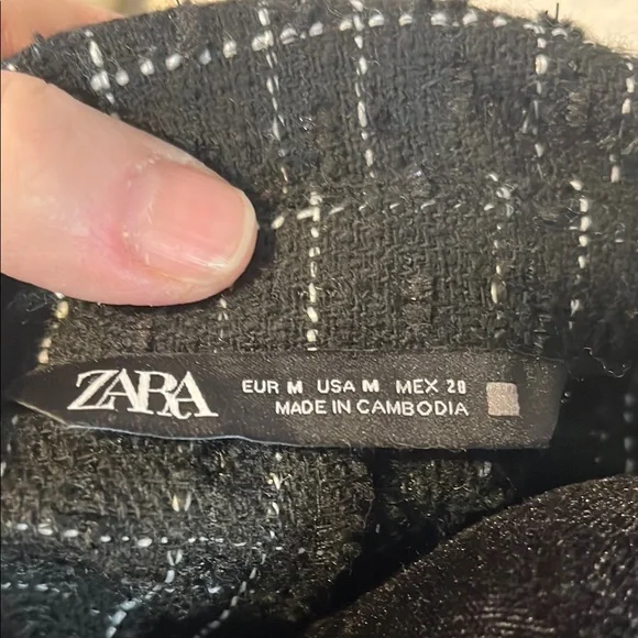 Zara Black and White Fitted Polo Button Down - Picture 2 of 7